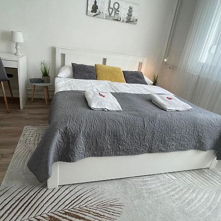 Magnolia Apartman Győr Exterior foto