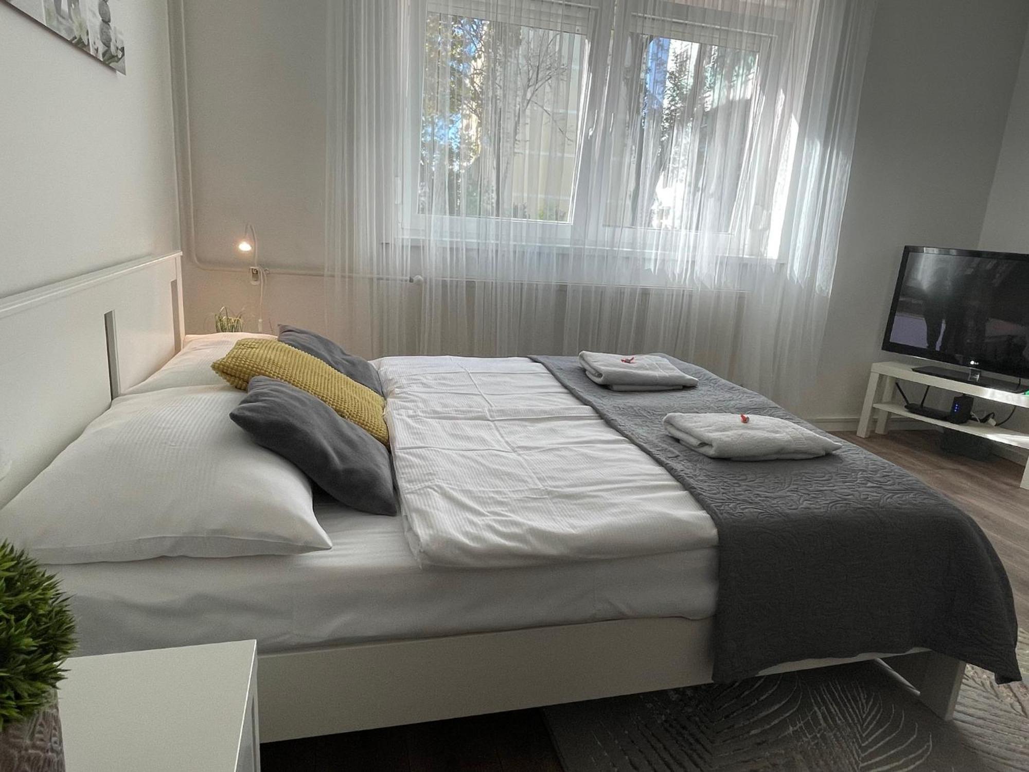 Magnolia Apartman Győr Exterior foto